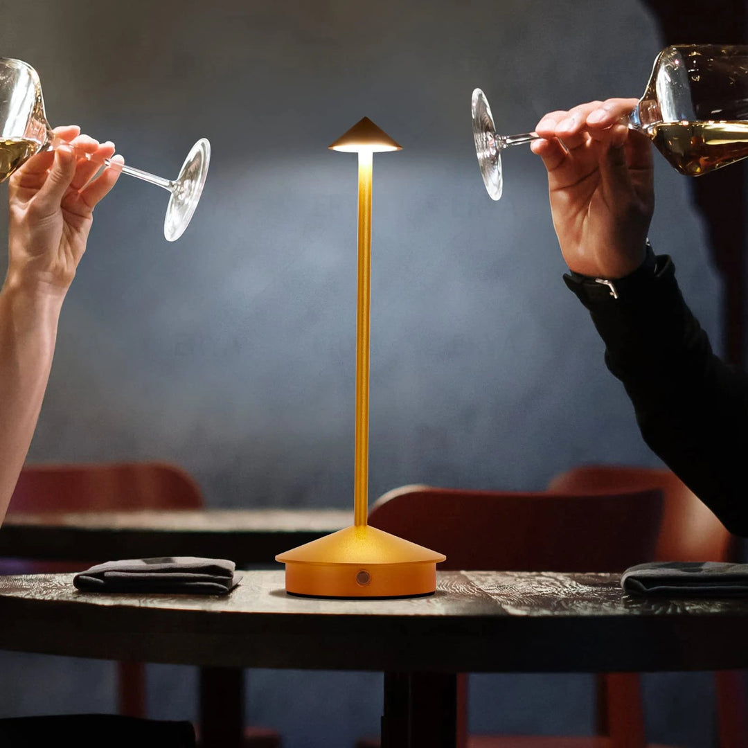 Nova - Uppladdningsbar Bordslampa